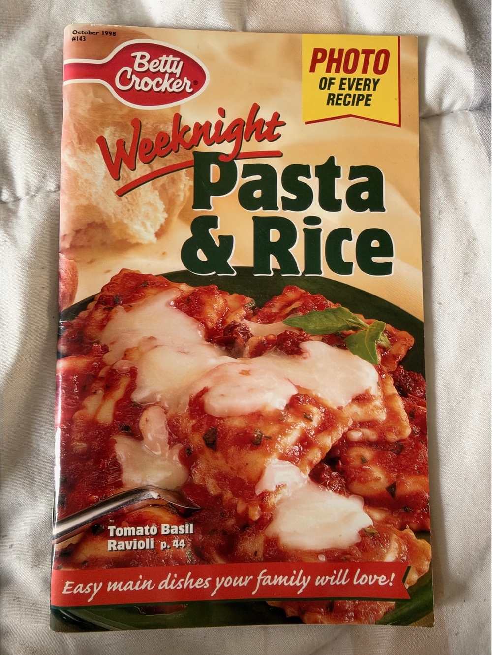 Betty Crocker Weeknight Pasta & Rice Cookbook - October 1995 Edition